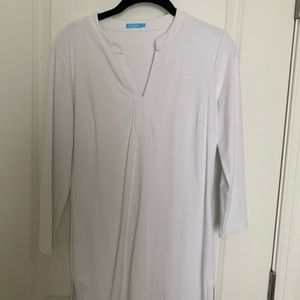 White tunic top size xs